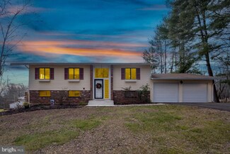 7277 Stuart Cir, Warrenton, VA 20187