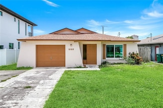 552 95th Ave N, Naples, FL 34108