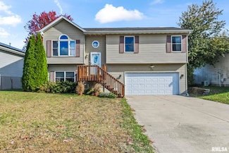 3058 Twin Lakes Dr, Springfield, IL 62707