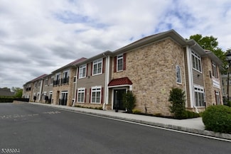 475 Avenel St, Woodbridge Township, NJ 07001