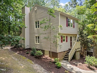 6422 English Oaks Dr, Raleigh, NC 27615