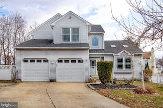 6 Ash Ct, Sicklerville, NJ 08081