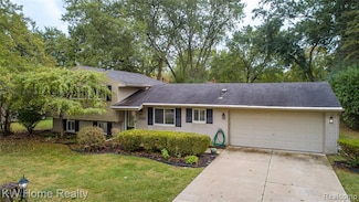 28955 Glenarden St, Farmington Hills, MI 48334