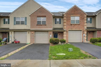 213 Meriweather Dr, Chambersburg, PA 17201