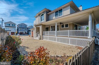 13 E 16th St, Long Beach Township, NJ 08008