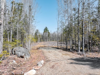 191 Poplar St, Old Town, ME 04468