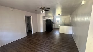 2389 W Dumble St Unit A, Alvin, TX 77511