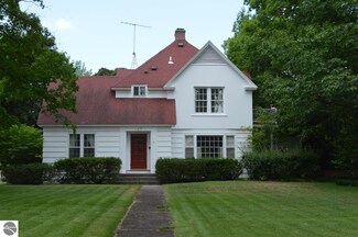 701 Monroe St, Traverse City, MI 49684