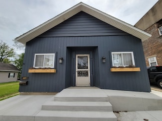 407 E Walnut St, Oglesby, IL 61348