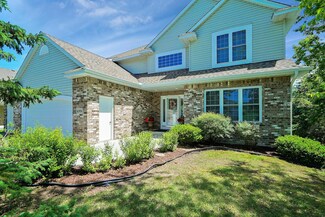 6991 Country Oaks Rd, Excelsior, MN 55331