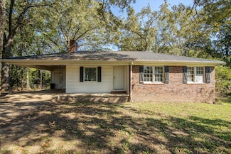 165 Phillips Dr, Savannah, TN 38372