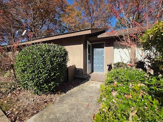 4 Fresca Ln, Hot Springs Village, AR 71909