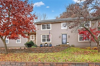 90 Beach Dr, Blue Springs, MO 64015