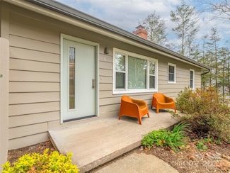 32 Chiles Ave, Asheville, NC 28803