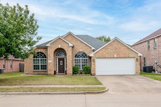 1302 Red Deer Way, Arlington, TX 76002