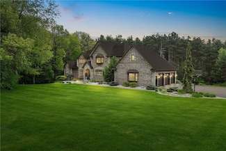 6355 White Tail Dr, Eau Claire, WI 54701