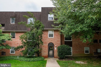 4000 Gypsy Ln Unit 215A2, Philadelphia, PA 19129