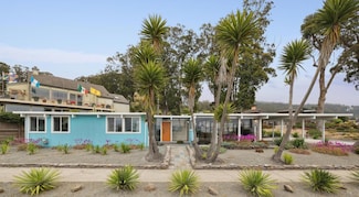 990 Avenue Alhambra, Half Moon Bay, CA 94019