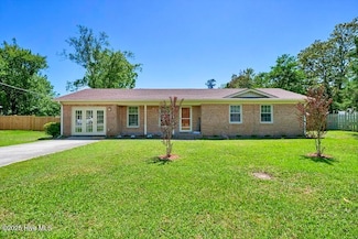 805 Hamlet Ave, Carolina Beach, NC 28428