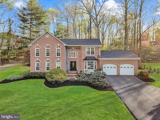 10657 Oakton Ridge Ct, Oakton, VA 22124