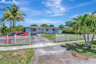 3935 Chickasha Rd, Lake Worth, FL 33462