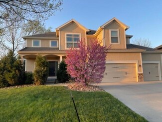 20703 W 108th St, Olathe, KS 66061
