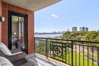 1025 Maxwell Ln Unit 906, Hoboken, NJ 07030