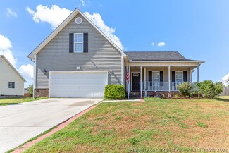 77 Shelby St, Spring Lake, NC 28390