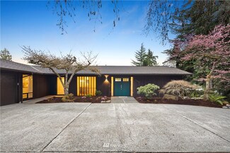 18550 53rd Ave NE, Lake Forest Park, WA 98155