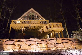 55 S Lake Dr, Lake Harmony, PA 18624