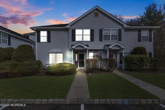 981 Lily Ct, Morganville, NJ 07751
