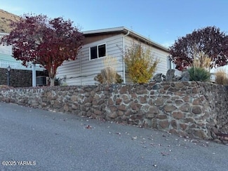 13 Leisure Hill Dr Unit 6, Union Gap, WA 98903