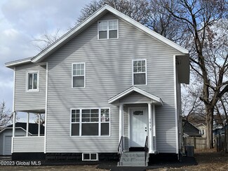 1019 van Antwerp Rd, Schenectady, NY 12309