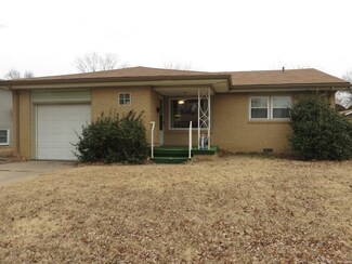1938 N Joann St, Wichita, KS 67203