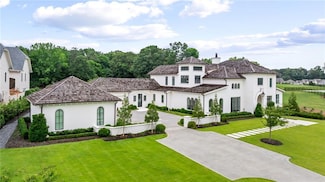 1640 Kenai Rd, Kennesaw, GA 30152