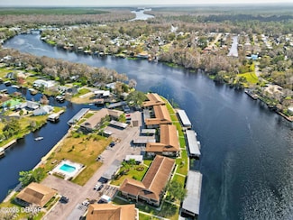 1640 Juno Trail Unit 202E, Astor, FL 32102