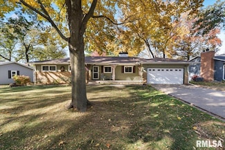 2620 Harmony Dr, Bettendorf, IA 52722