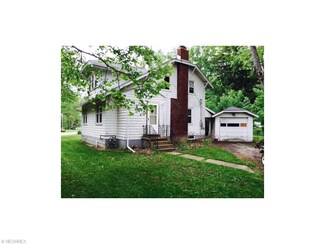 1716 Grandview Rd, Lake Milton, OH 44429