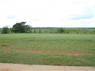 10 Casey Ln, Washington, OK 73093