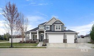 2672 N Hearthglow Ave, Eagle, ID 83616