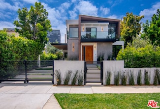 323 Huntley Dr, West Hollywood, CA 90048