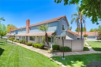 28 Dearborn Cir, Redlands, CA 92374