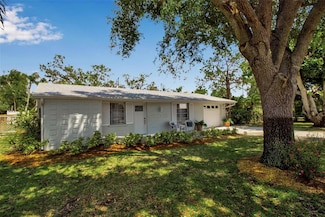 709 84th St NW, Bradenton, FL 34209