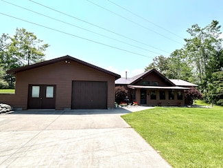 5392 Silver Beach Rd, Onaway, MI 49765