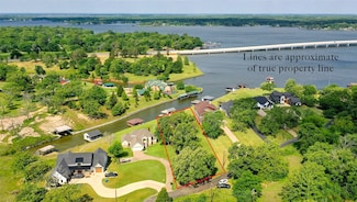 5553 Lakeshore Ct, Log Cabin, TX 75148