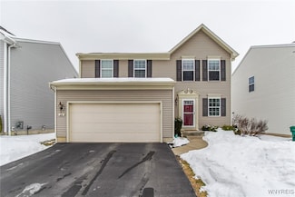 24 Scooter Ln, Hamburg, NY 14075