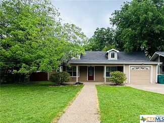 1221 N Penelope St, Belton, TX 76513