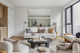 915 N Point St Unit R3, San Francisco, CA 94109