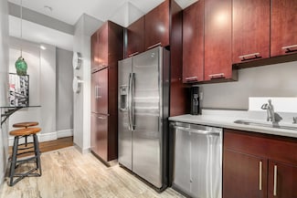 57 W 58th St Unit 6GG, New York, NY 10019