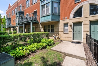 4518 S Woodlawn Ave Unit 4518, Chicago, IL 60653